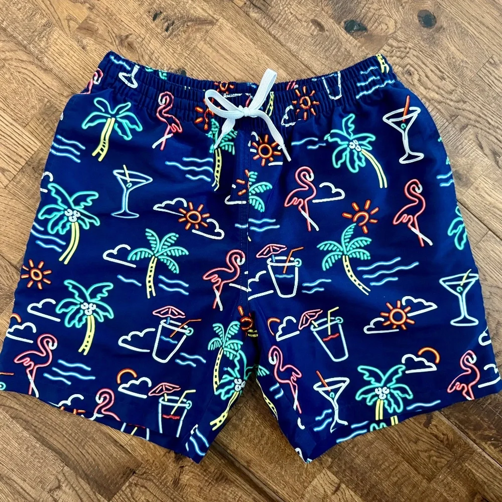 New Chubbies The Neon Lights Swim Trunks Mens Size S 5.5